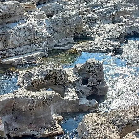 בית נופש 2 Bedroom Lovely In Saint Andre De Roquepe Frigoulet